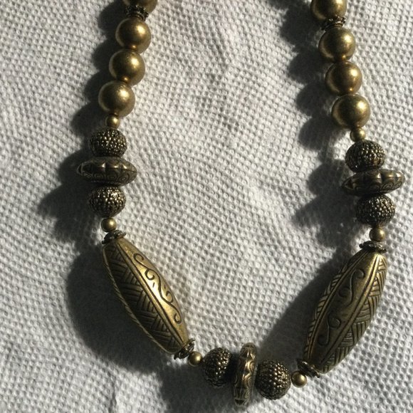 George beaded necklace 17" long - Picture 3 of 4